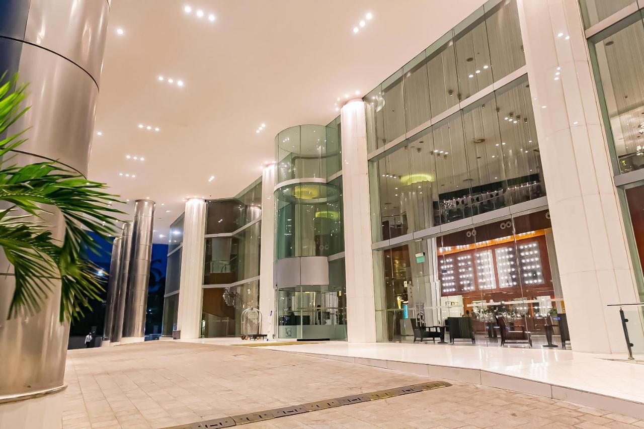 Lagos Continental Hotel Εξωτερικό φωτογραφία Lobby
