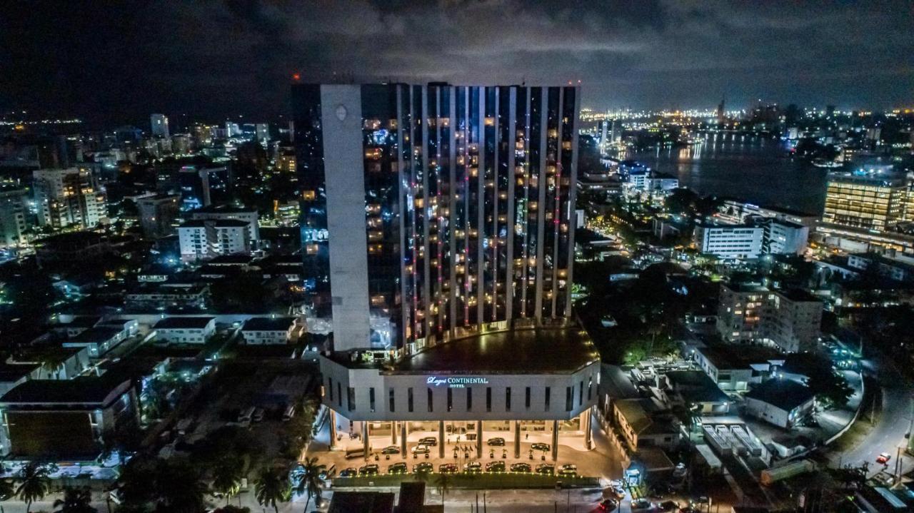 Lagos Continental Hotel Εξωτερικό φωτογραφία Aerial view of the building at night