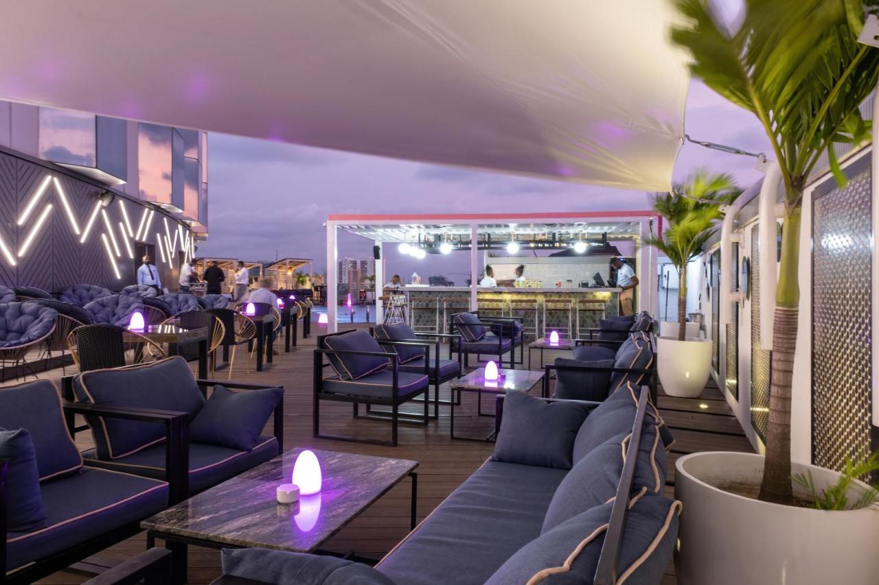 Lagos Continental Hotel Εξωτερικό φωτογραφία Sky Bar