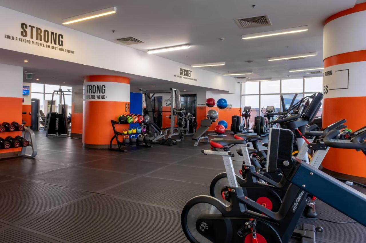 Lagos Continental Hotel Εξωτερικό φωτογραφία The gym at the University of Roehampton