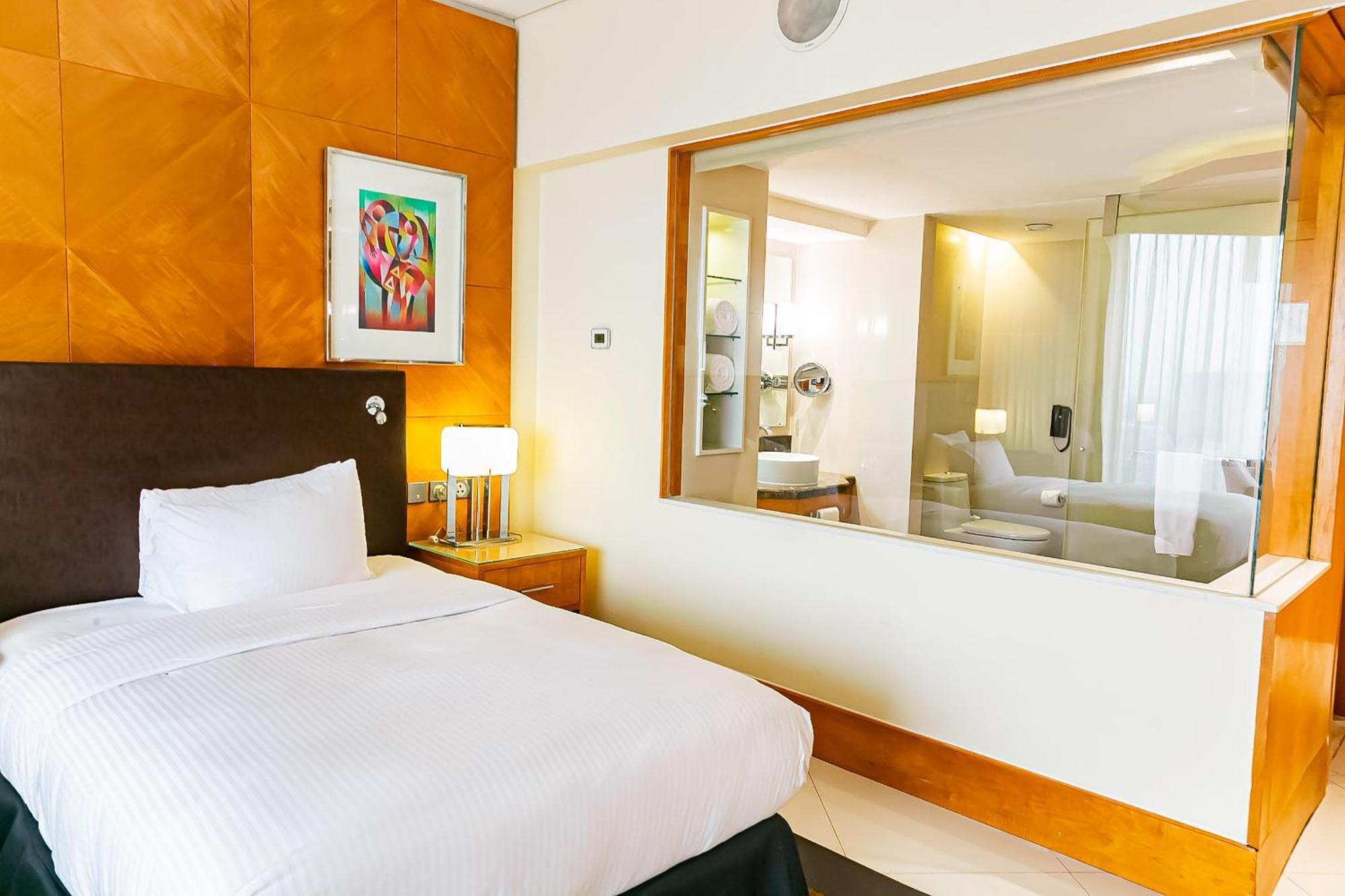 Lagos Continental Hotel Εξωτερικό φωτογραφία A room at the hotel